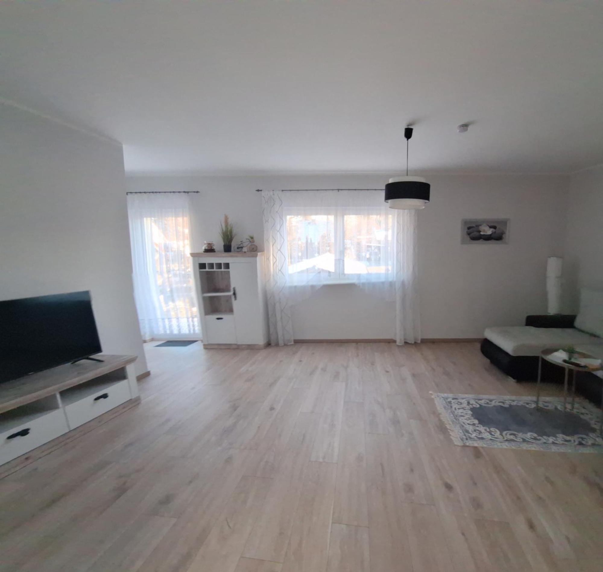 Ferienwohnung Lindenblick Ahrensfelde Esterno foto